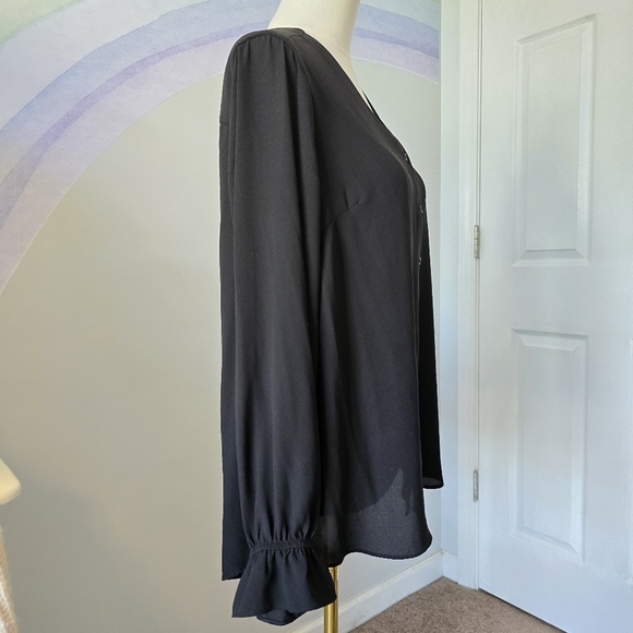 T Tahari | Medium | Black Button Up With Ruffled Long Sleeves - Picture 2 of 7